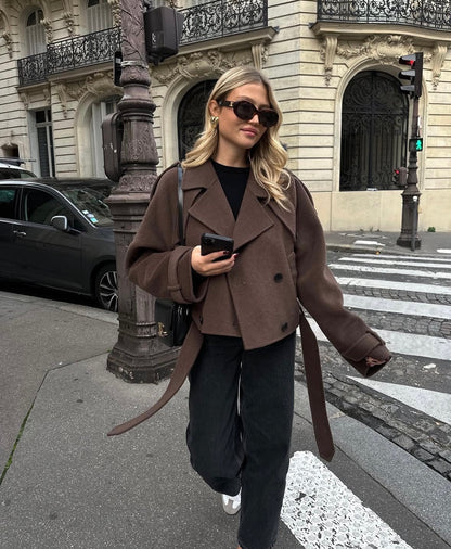 Ana | Élégant manteau court en laine avec ceinture