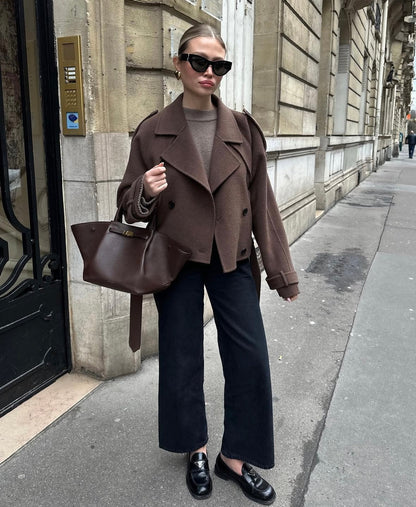 Aubriana | Élégant manteau court en laine avec ceinture