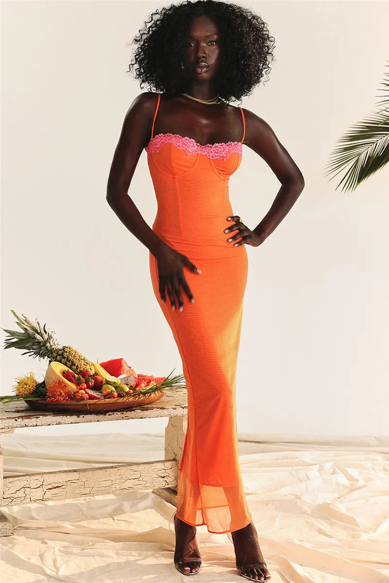 Celia | Robe à détails en dentelle