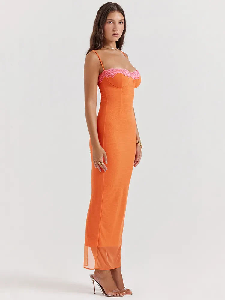 Celia | Robe à détails en dentelle